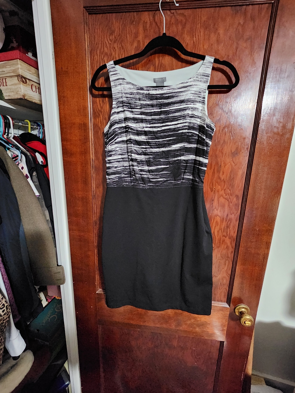 Ann Taylor Abstract Colorblock Sheath Dress Size 2 EUC